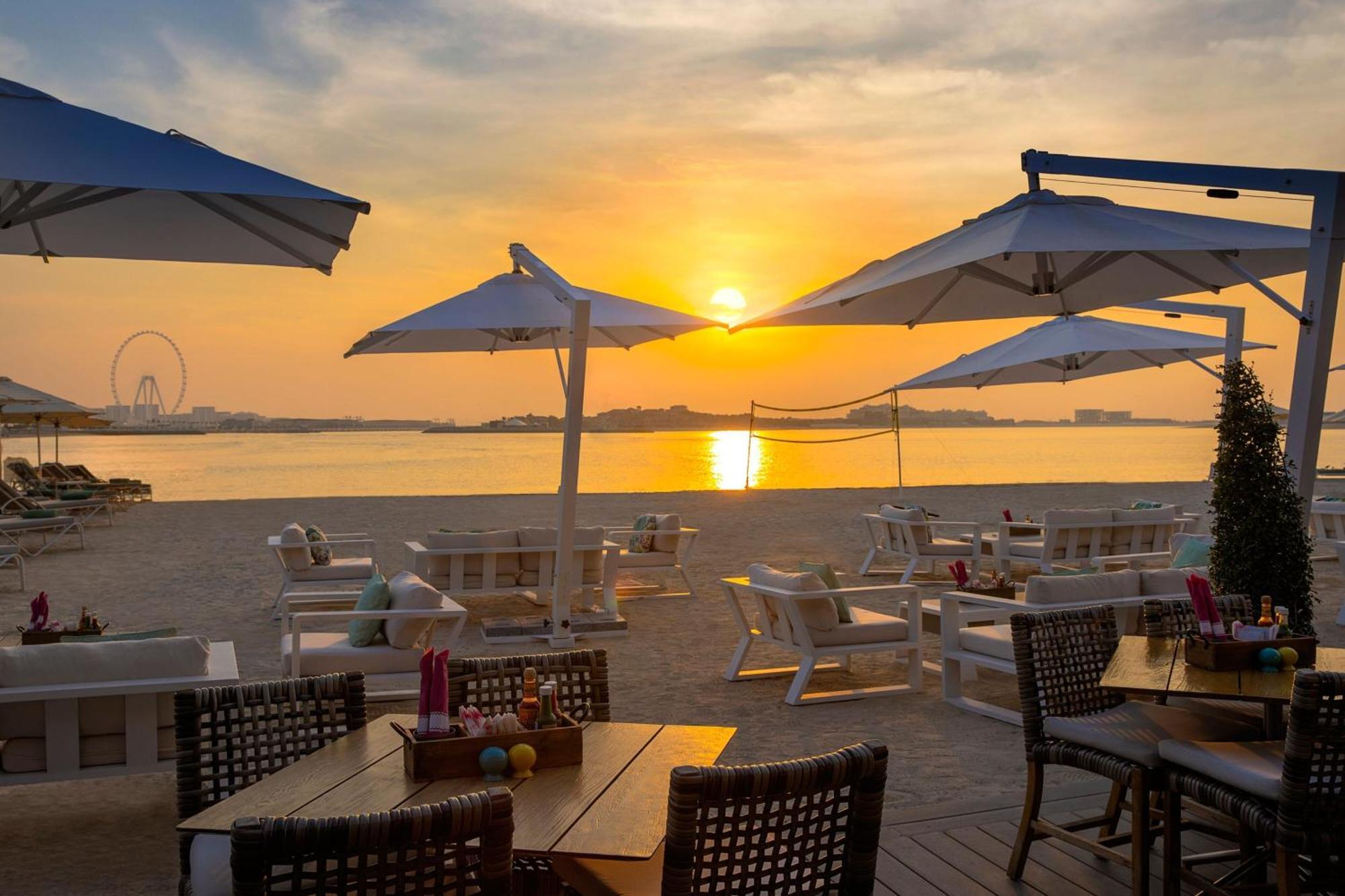 Marriott Resort Palm Jumeirah, Dubai Luaran gambar Sunset at the beach