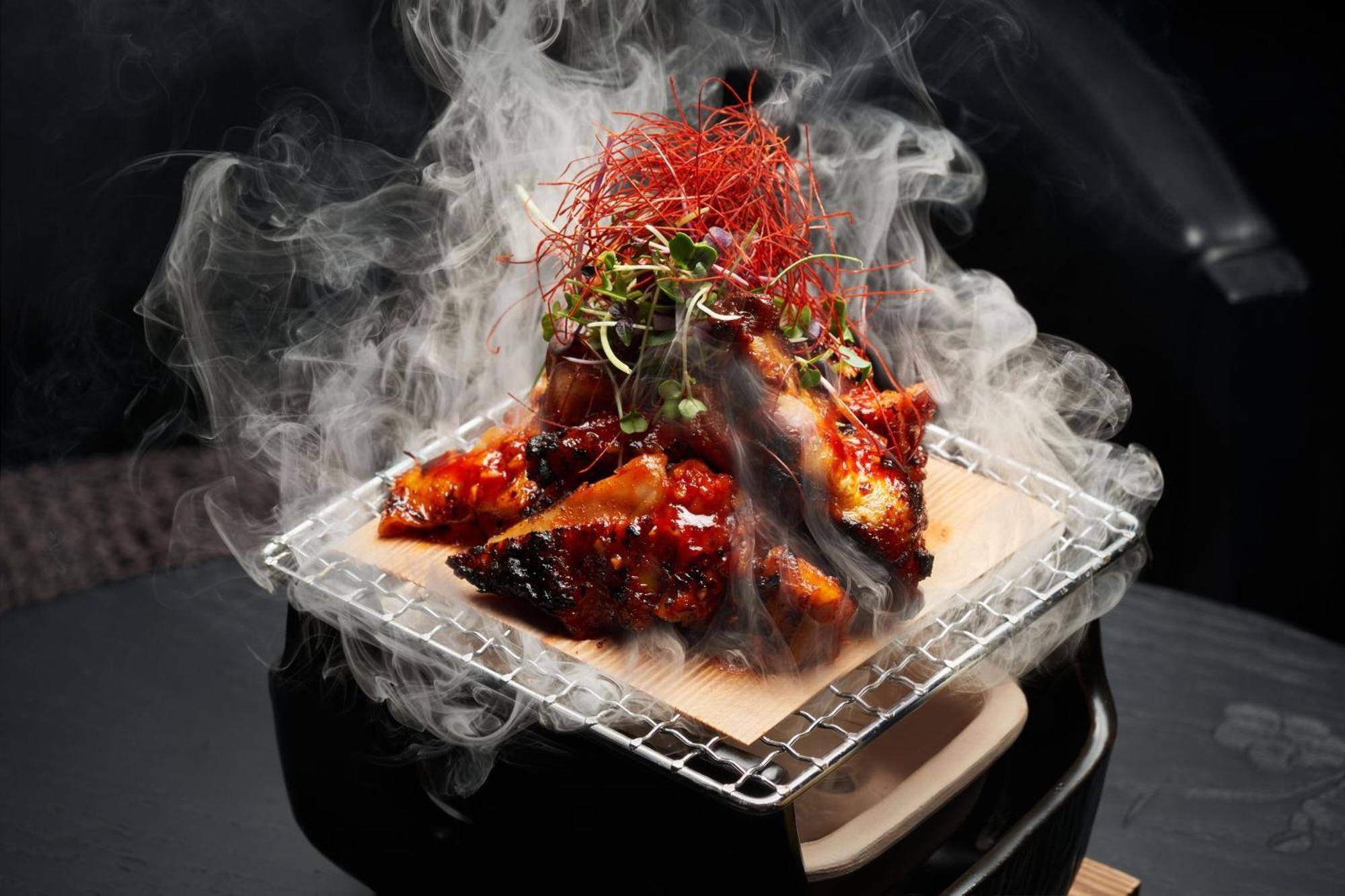 Marriott Resort Palm Jumeirah, Dubai Luaran gambar Smoked eel